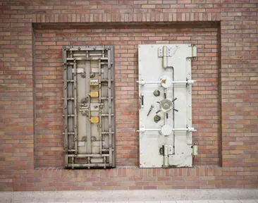 A database with no way in: connecting a serverless app to a private RDS with no public access